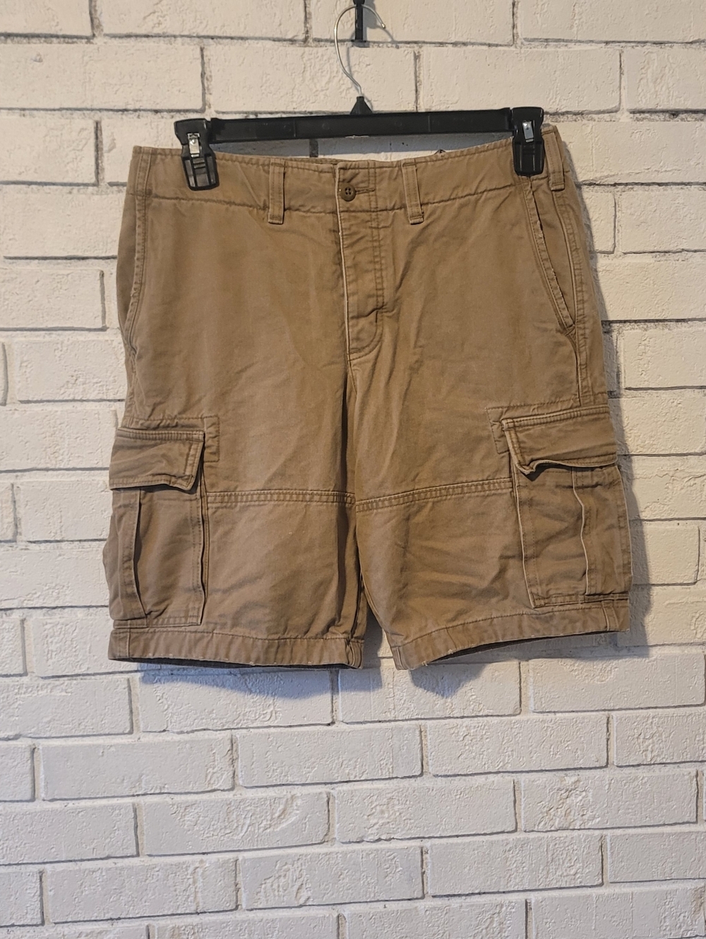 Abercrombie & Fitch Men's Classic Khaki Cargo Shorts - Size 30